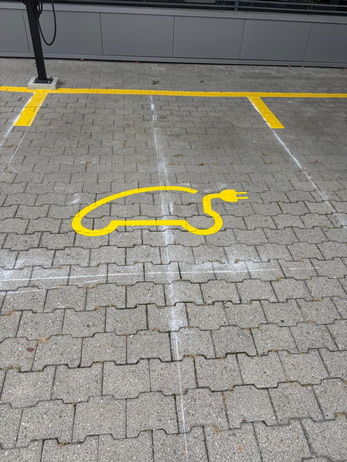 0a367fcb-b9df-4b52-8689-8f751b7249c7